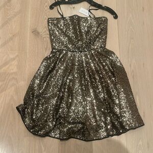 Perfect holiday dress for Teen Girl or petite women